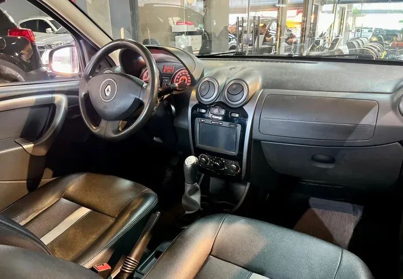 Renault Sandero Expression Flex 1.6 16V 5p, foto 8 de 19