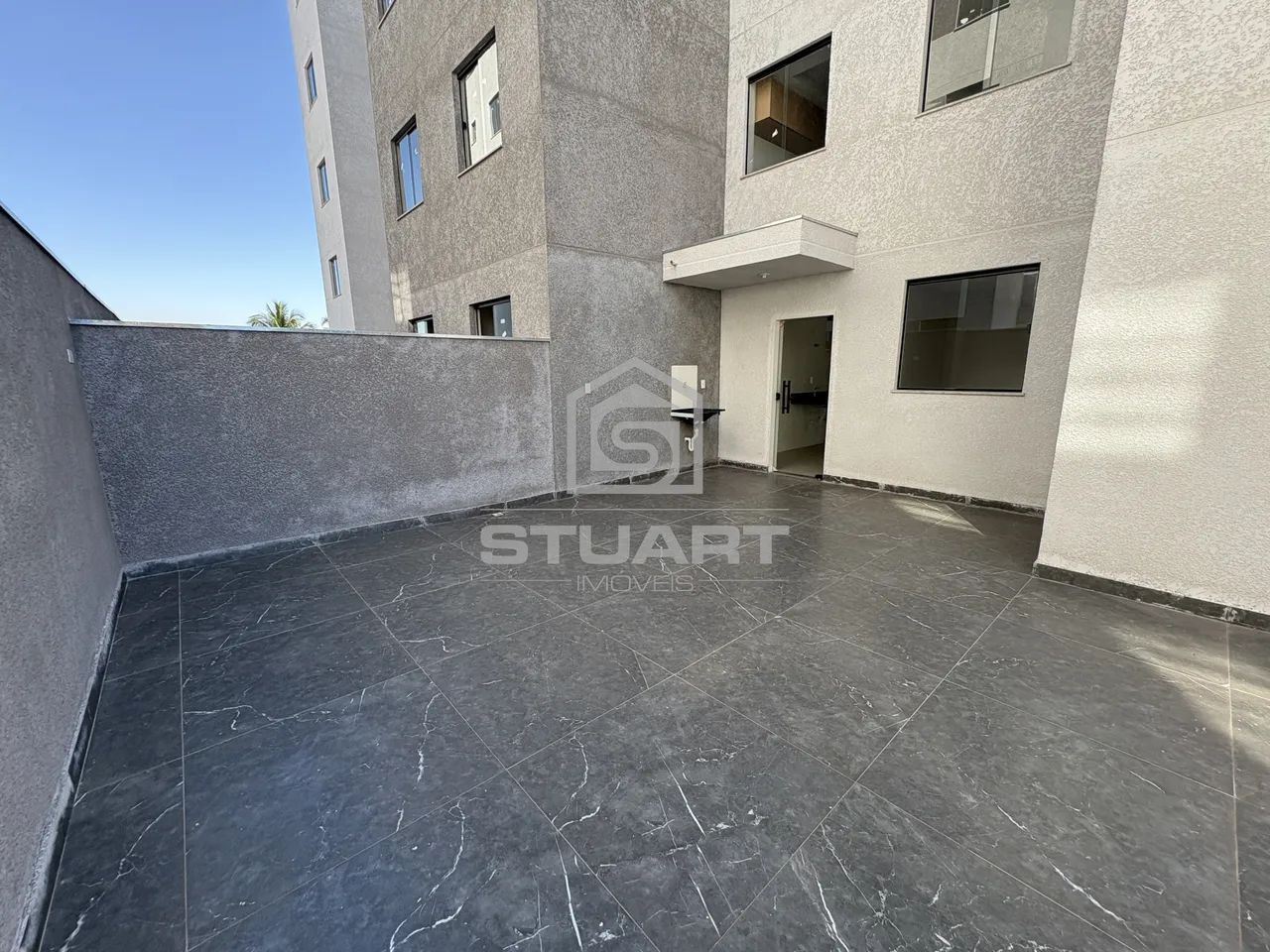 Área privativa com 2 quartos, suíte e 2 vagas! - Foto 3