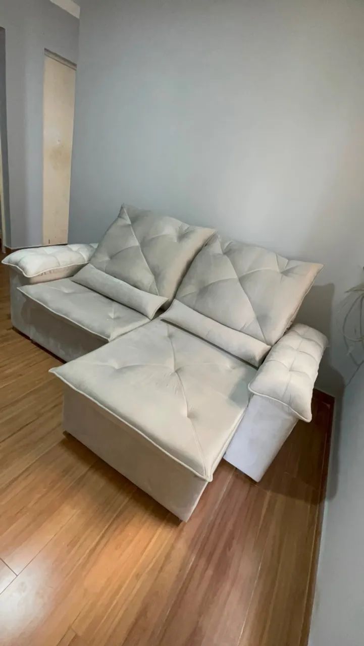 Sofá retrátil e reclinável tamanho 1,80 mts $1,300