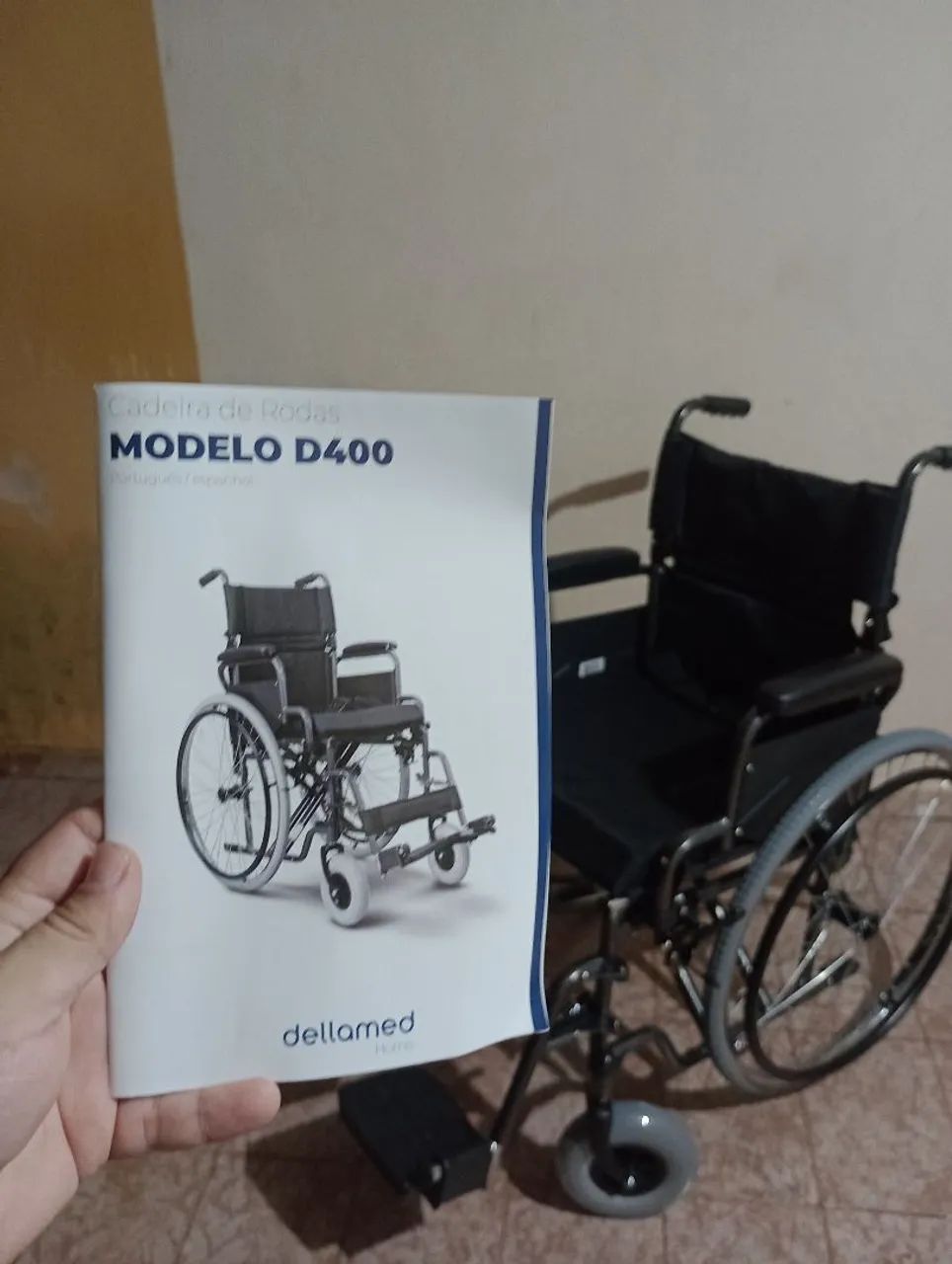 Cadeira de Rodas - Foto 2
