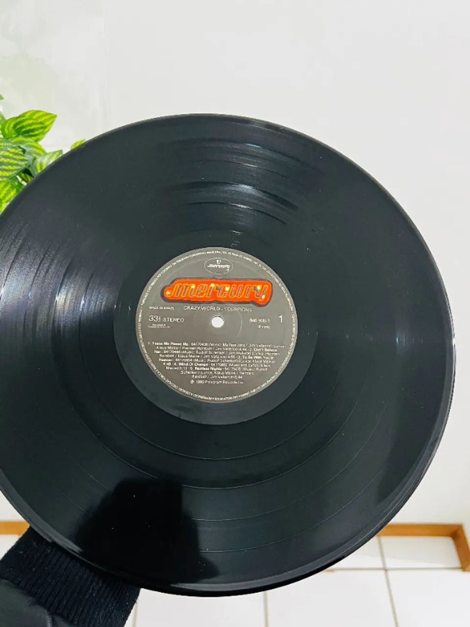 Lp Vinil - Scorpions - Crazy World - Foto 4