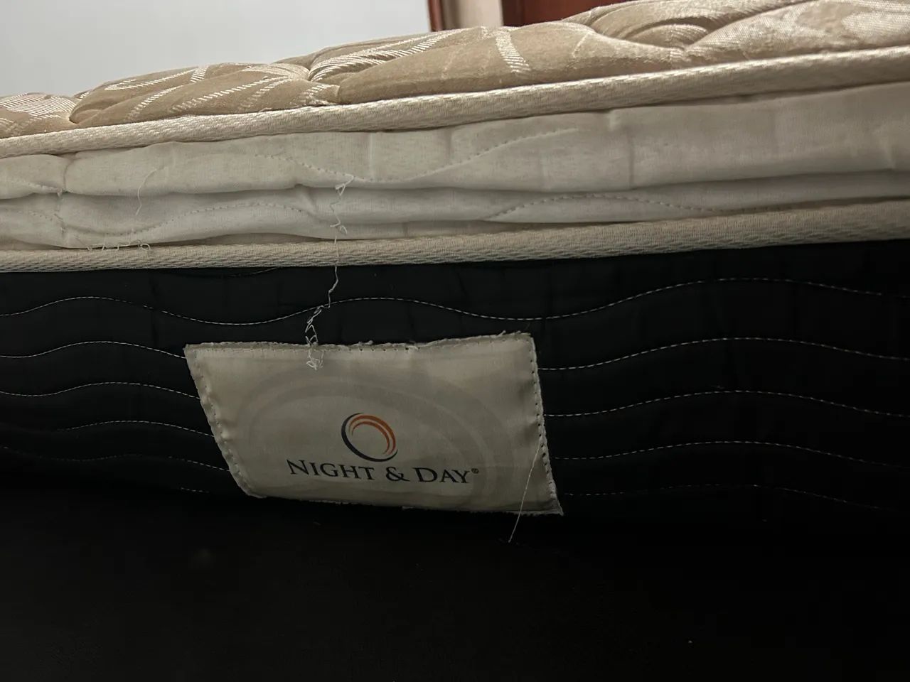 Cama Casal Base + Colchão Night & Day Plumatex Molas Superlastic - Foto 3
