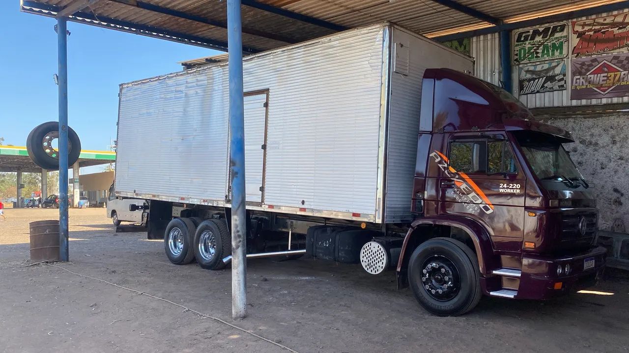Caminhão 24/220 - Foto 4