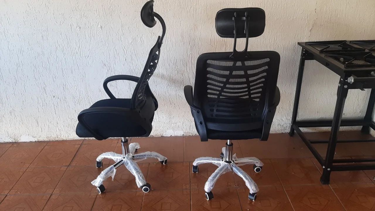 Cadeira giratória com regulagem  - Foto 2