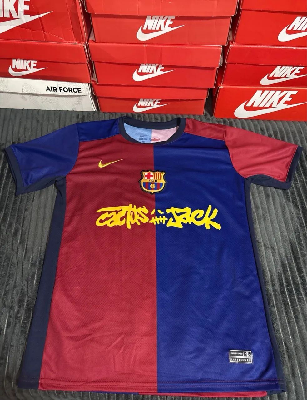 Camisa Barcelona travis scott