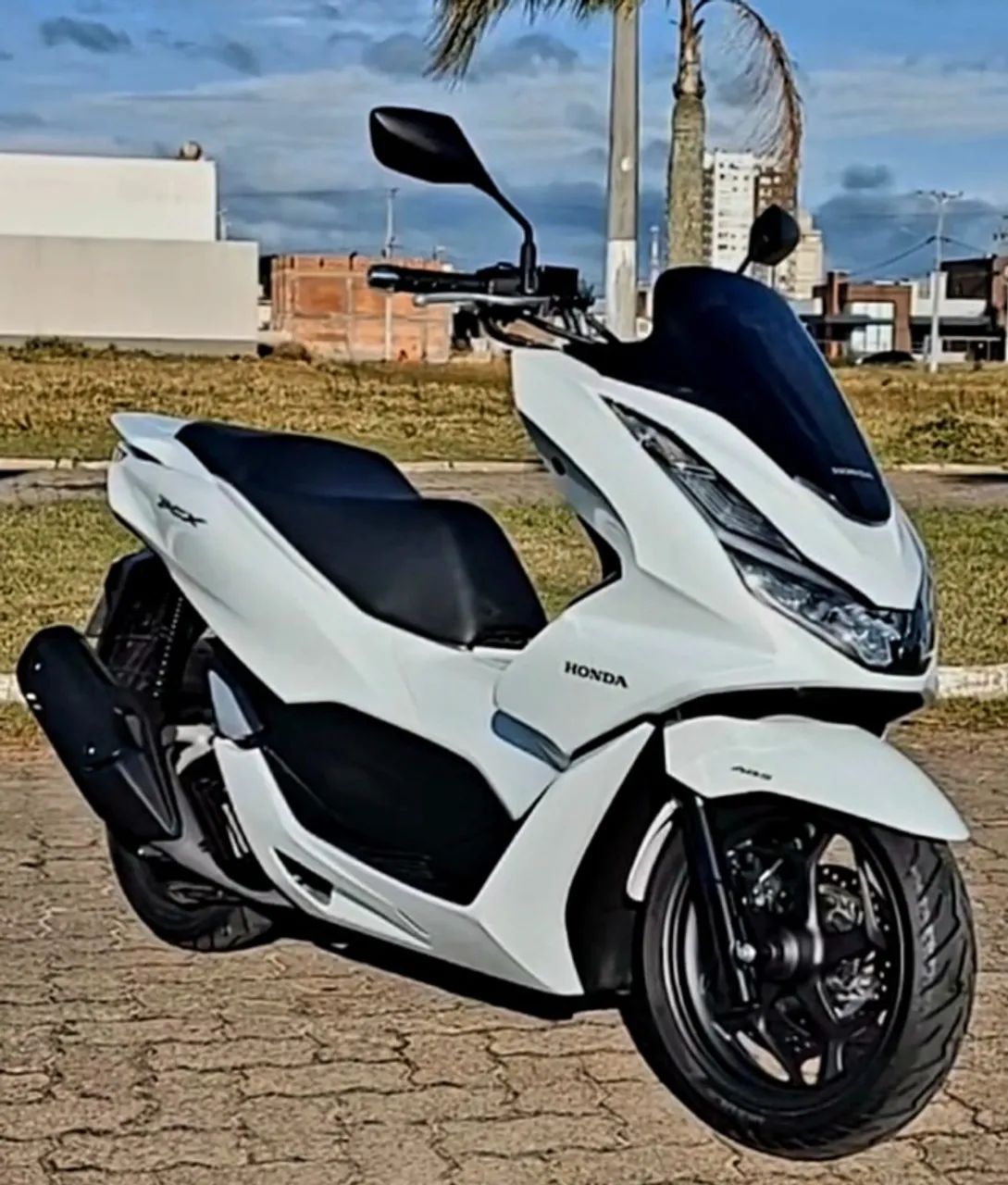 Honda Pcx Abs 2024/2024 Oportunidade 