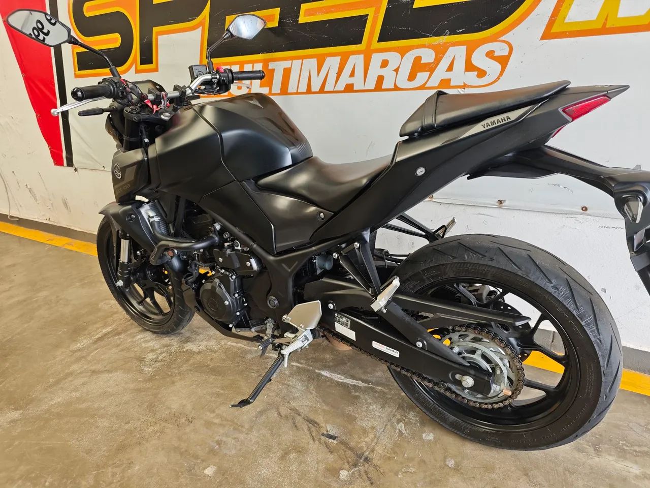 Yamaha MT 03  - Foto 5