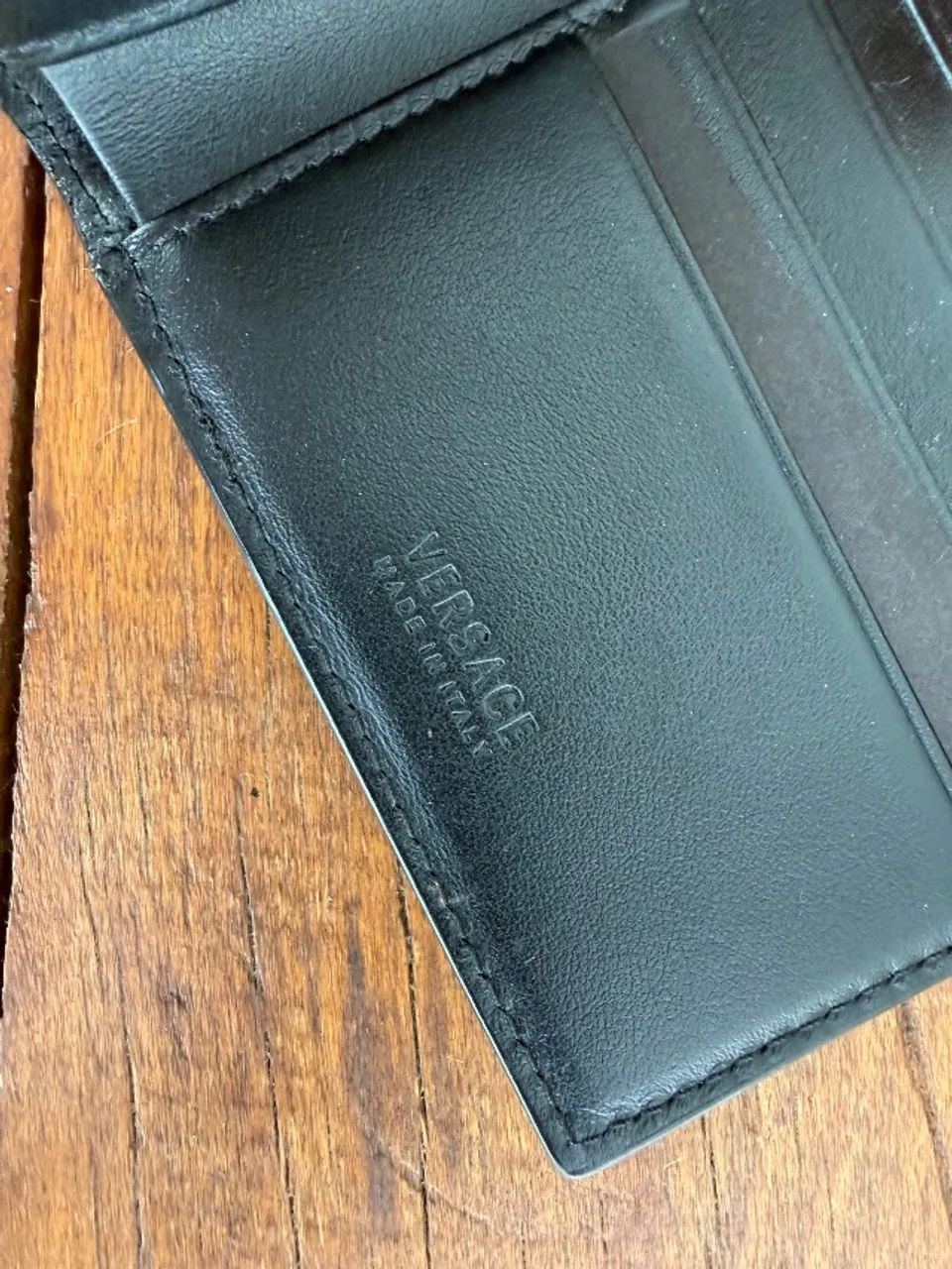 Carteira Versace Box Logo Original - Com Caixa e Dust Bag - Foto 3