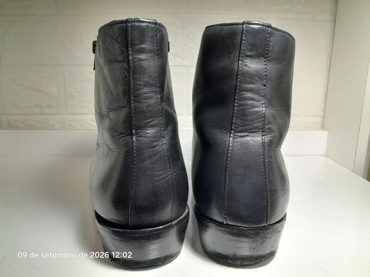 Bota masculina couro preto usada - Foto 3