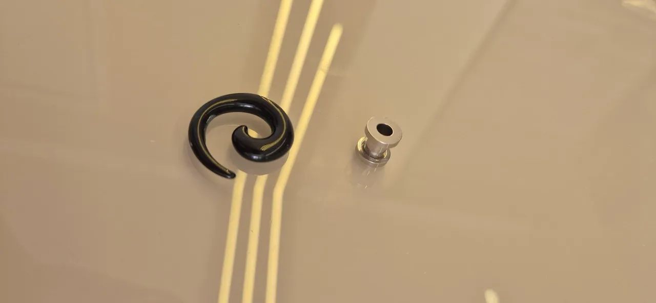 Alargador e um espiral de orelha 6mm - Foto 3