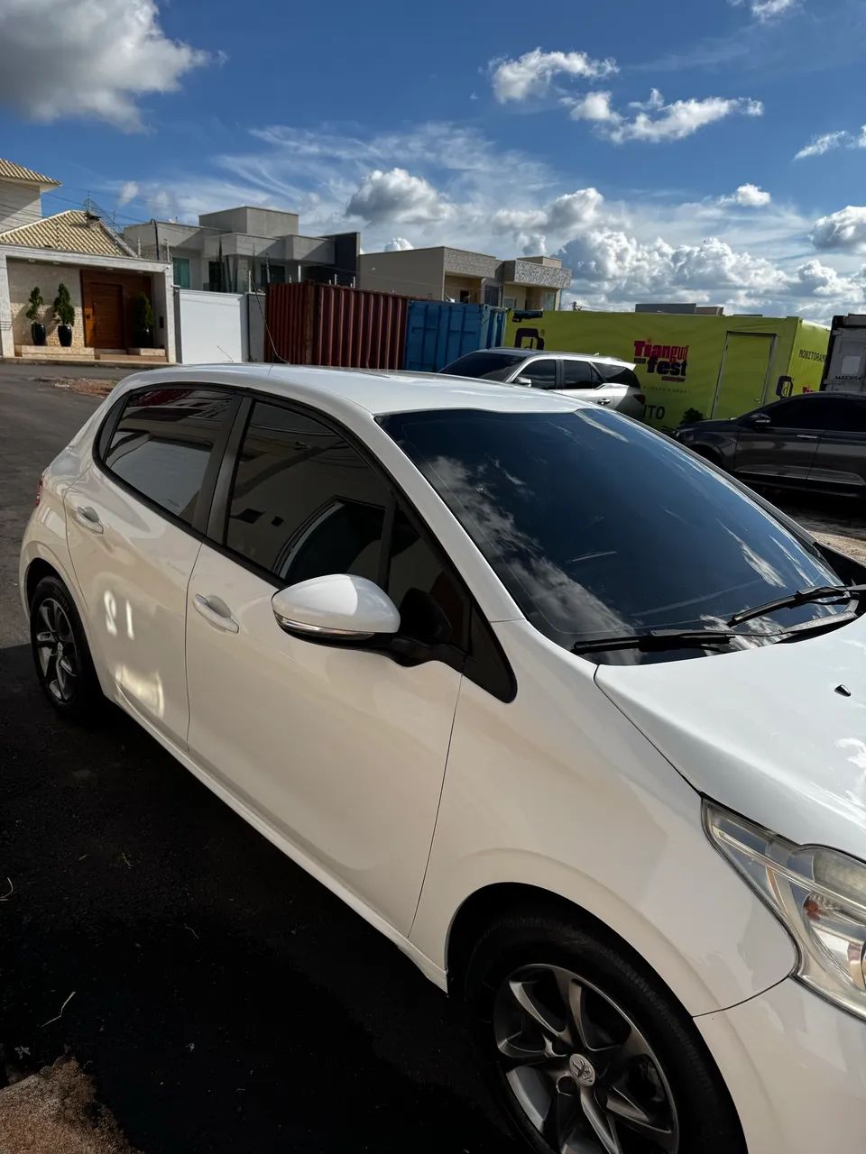 Peugeot 208 2015