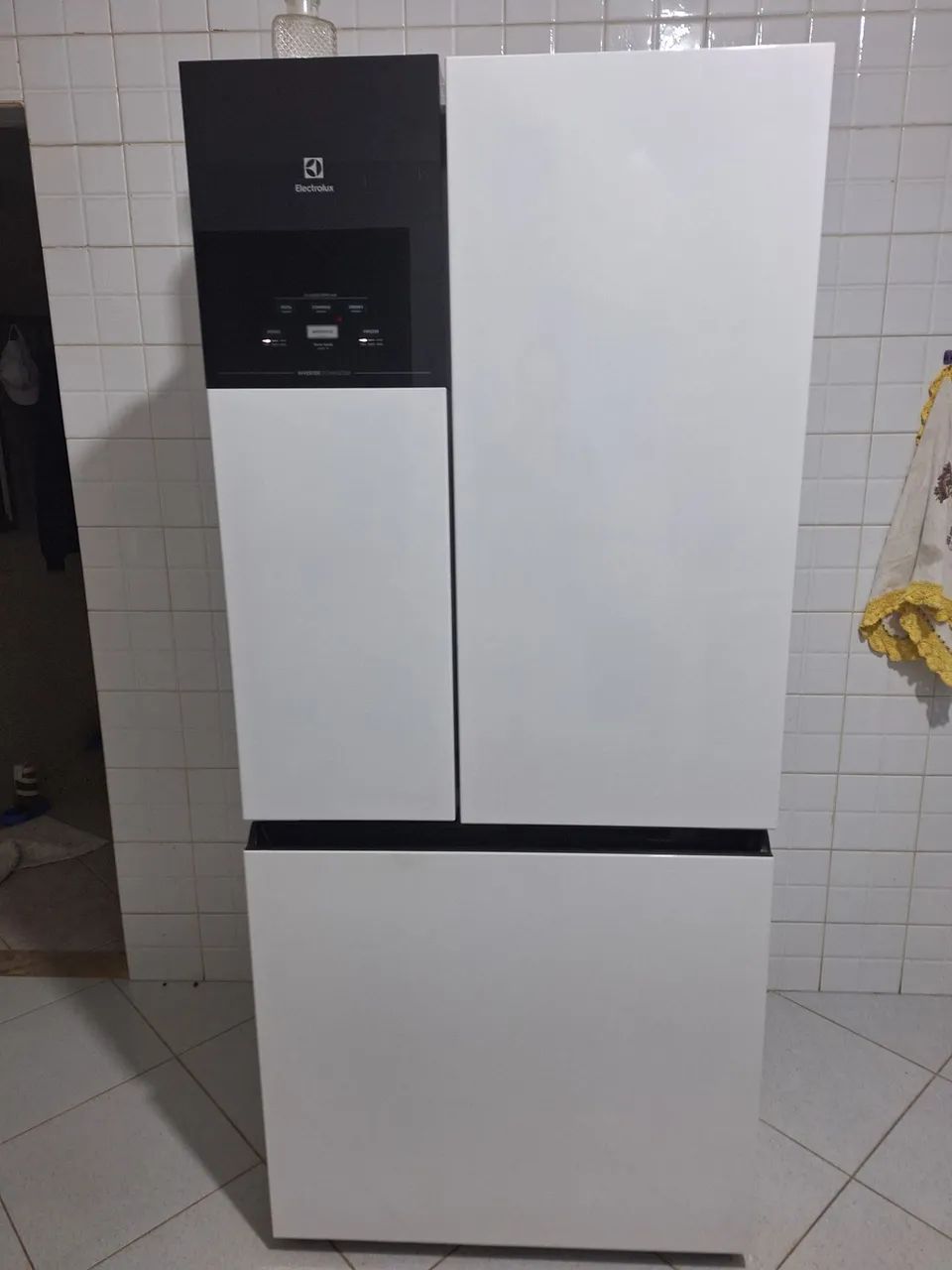 Geladeria Electrolux 590L modelo IM8