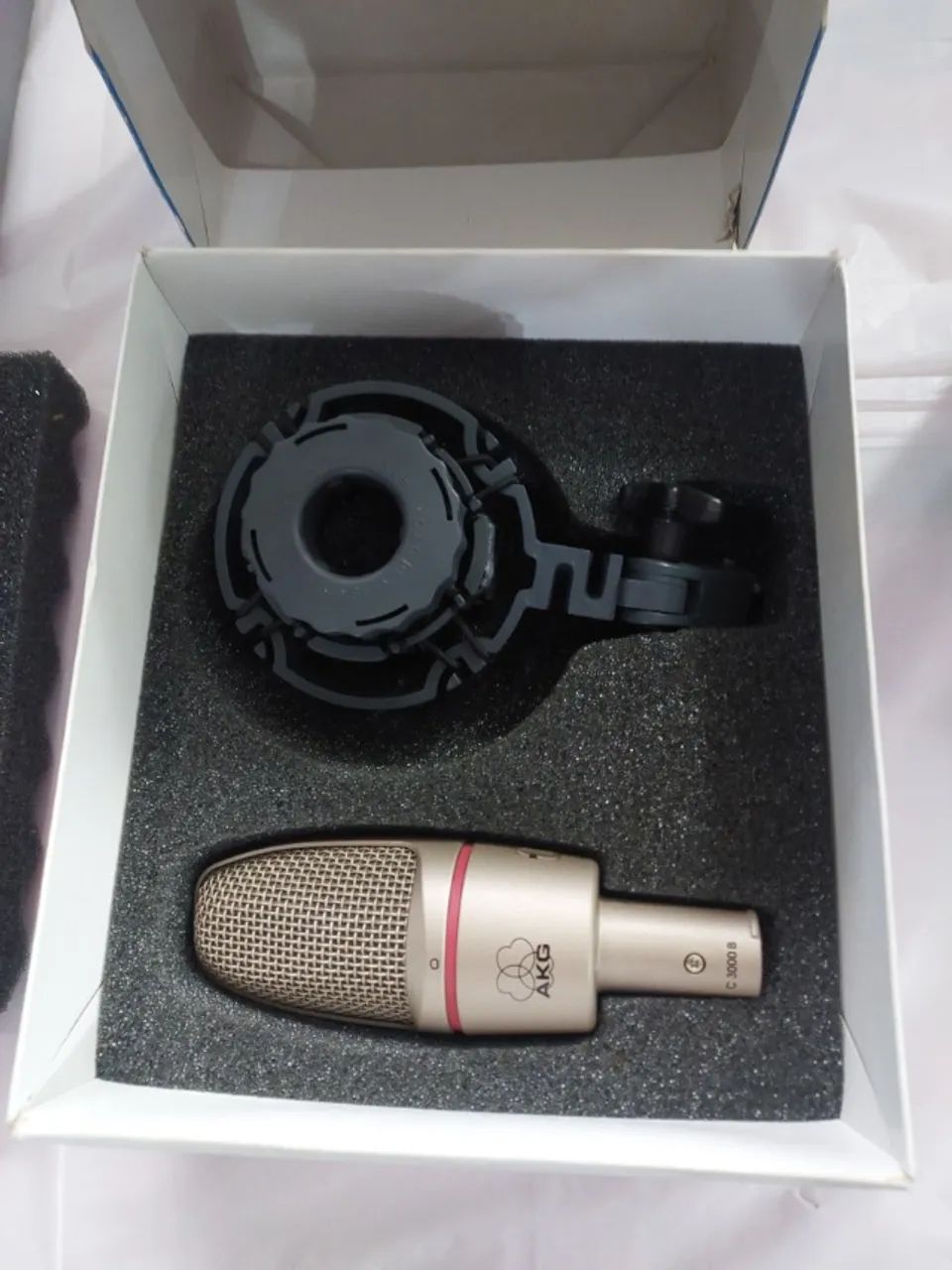 Microfone de Studio Condensador AKG C3000B - Foto 2