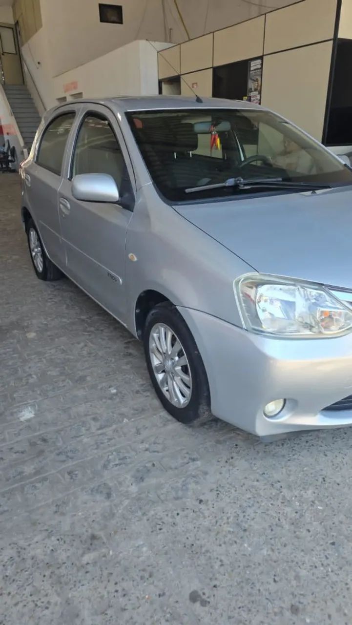 Toyota Etios XLS 1.5 16V FLEX 2013