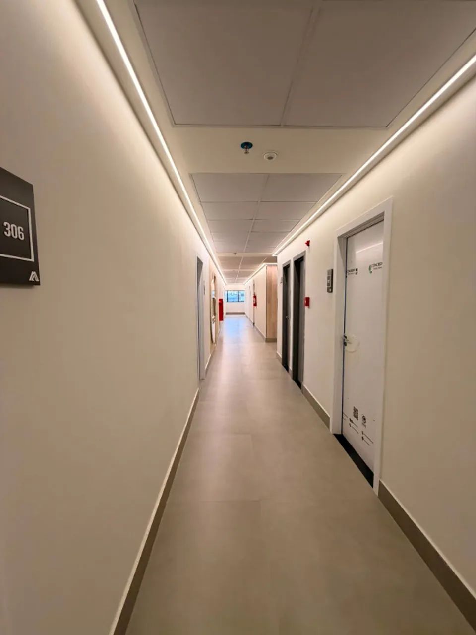 Sala comercial, 29m², 1 Vaga no Ed. Arya Tower - Foto 4