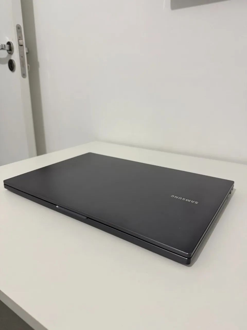 Notebook intel core i3 com 12gb de memória RAM!