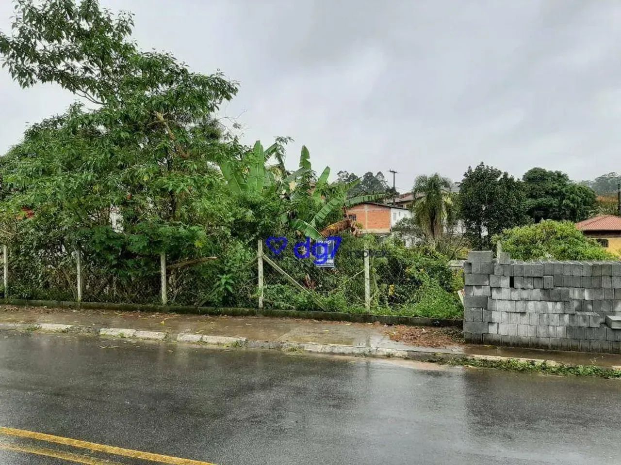 Terreno em Vargem Grande Paulista.