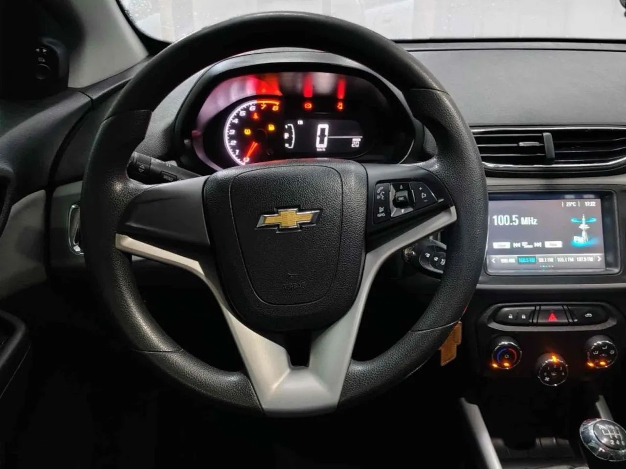Chevrolet Onix Hatch LT 1.0 8V Flex Mec. 4P 2019 - Foto 5