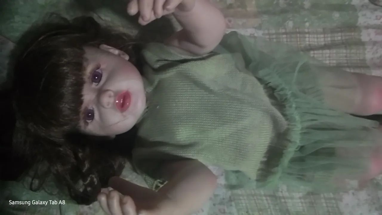 BONECA REBORN COM CORPINHO TODO EM VINIL  - Foto 4