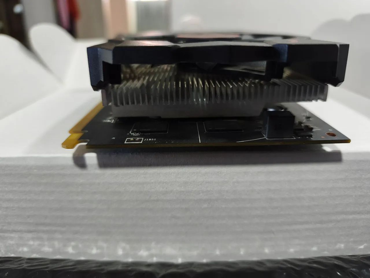 Placa de Video AMD GX550 4G DDR5  - Foto 3