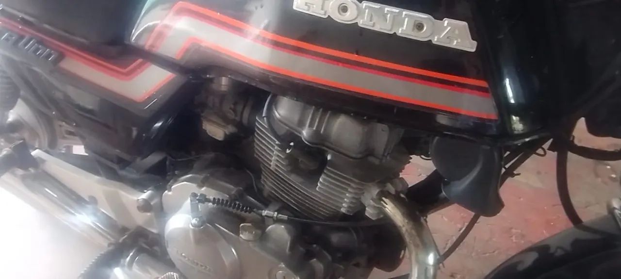 Moto CB 400  - Foto 2
