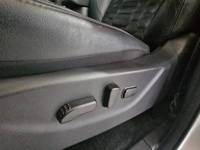 Nissan Frontier XE CD 4x4 2.3 Bi-TB Diesel Aut., foto 16 de 20