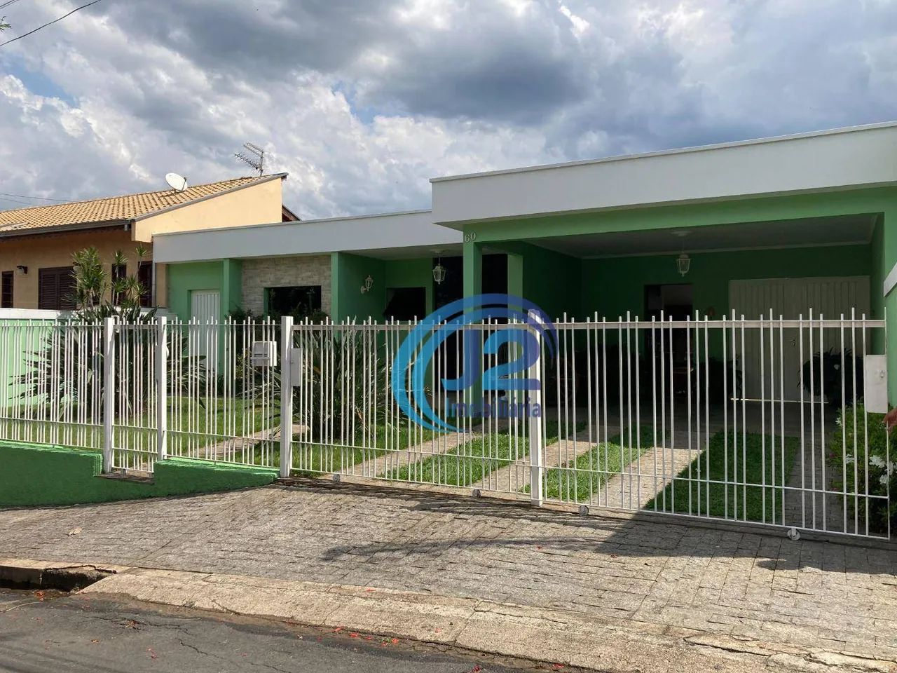 Casa com 4 dormitórios à venda - Espírito Santo do Pinhal-SP