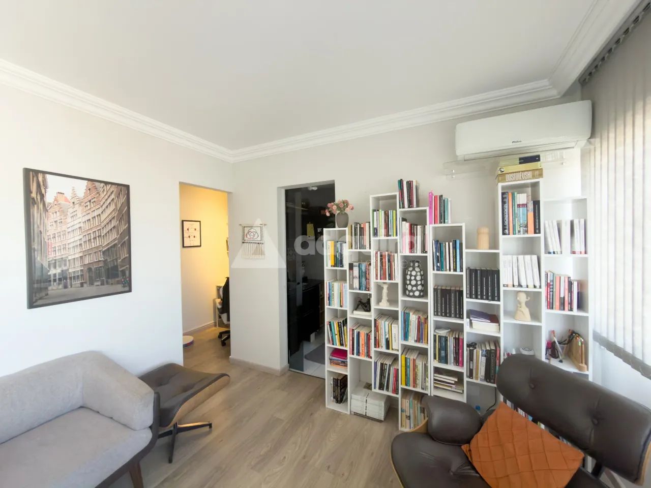 Sala Comercial com Vaga de Garagem no Centro de Ponta Grossa - Foto 2