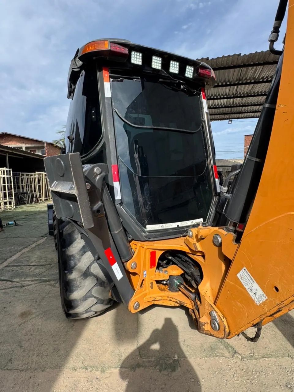 Retroescavadeira case 580n extra único dono ! - Foto 6