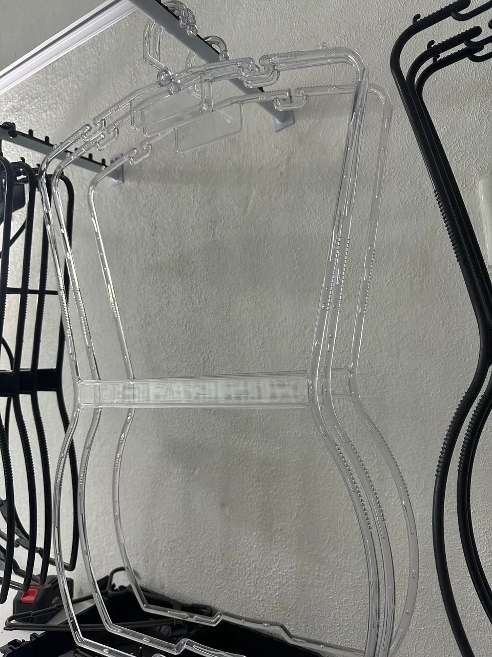 Cabide silhueta ler anúncio  - Foto 2