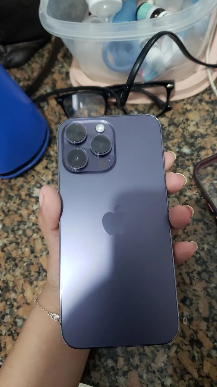 Iphone 14 pro Max roxo