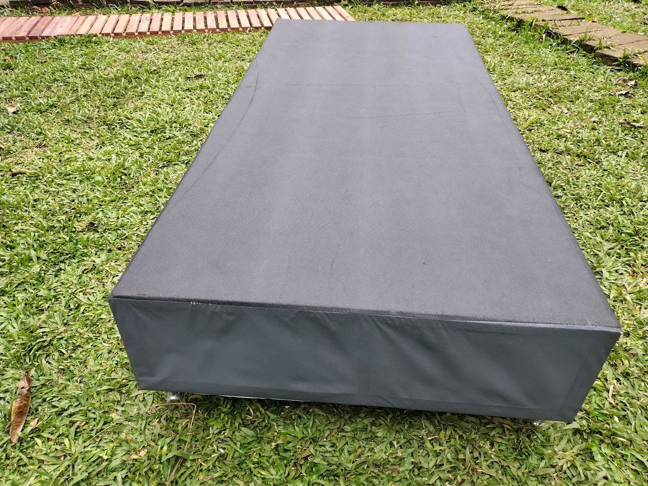 Com entrega base box solteiro 