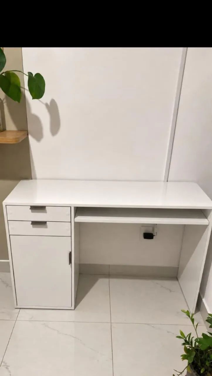 Escrivaninha projetada 300 reais 