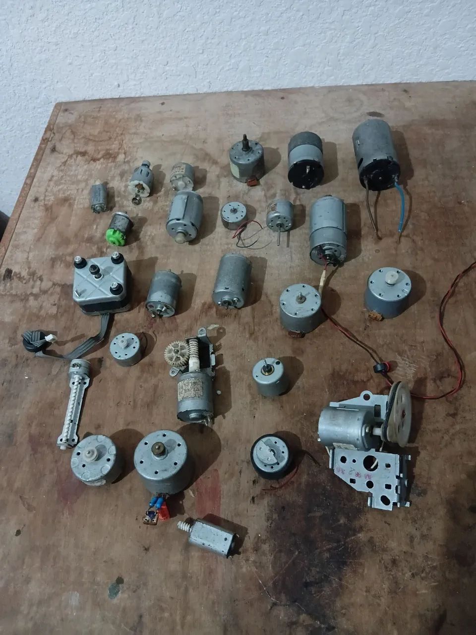 Lote motor DC entre 3 e 13v