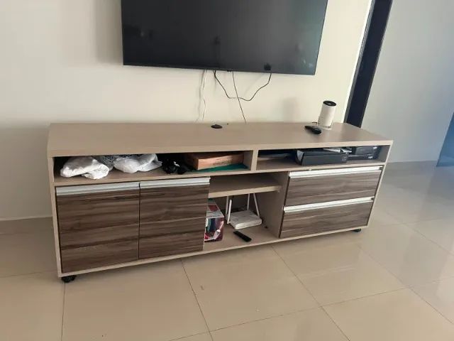 Rack para TV 2 Metros em MDF - Excelente Estado