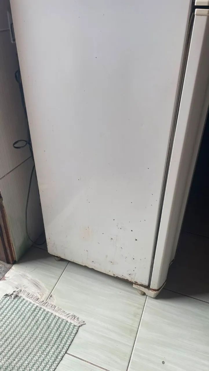 Geladeira 180,00 - Foto 2