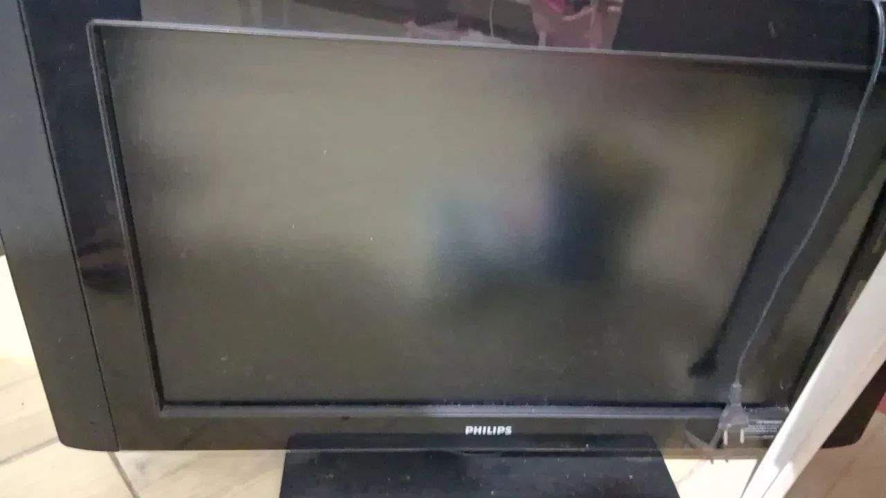 Televisão LCD FUCINANDO
