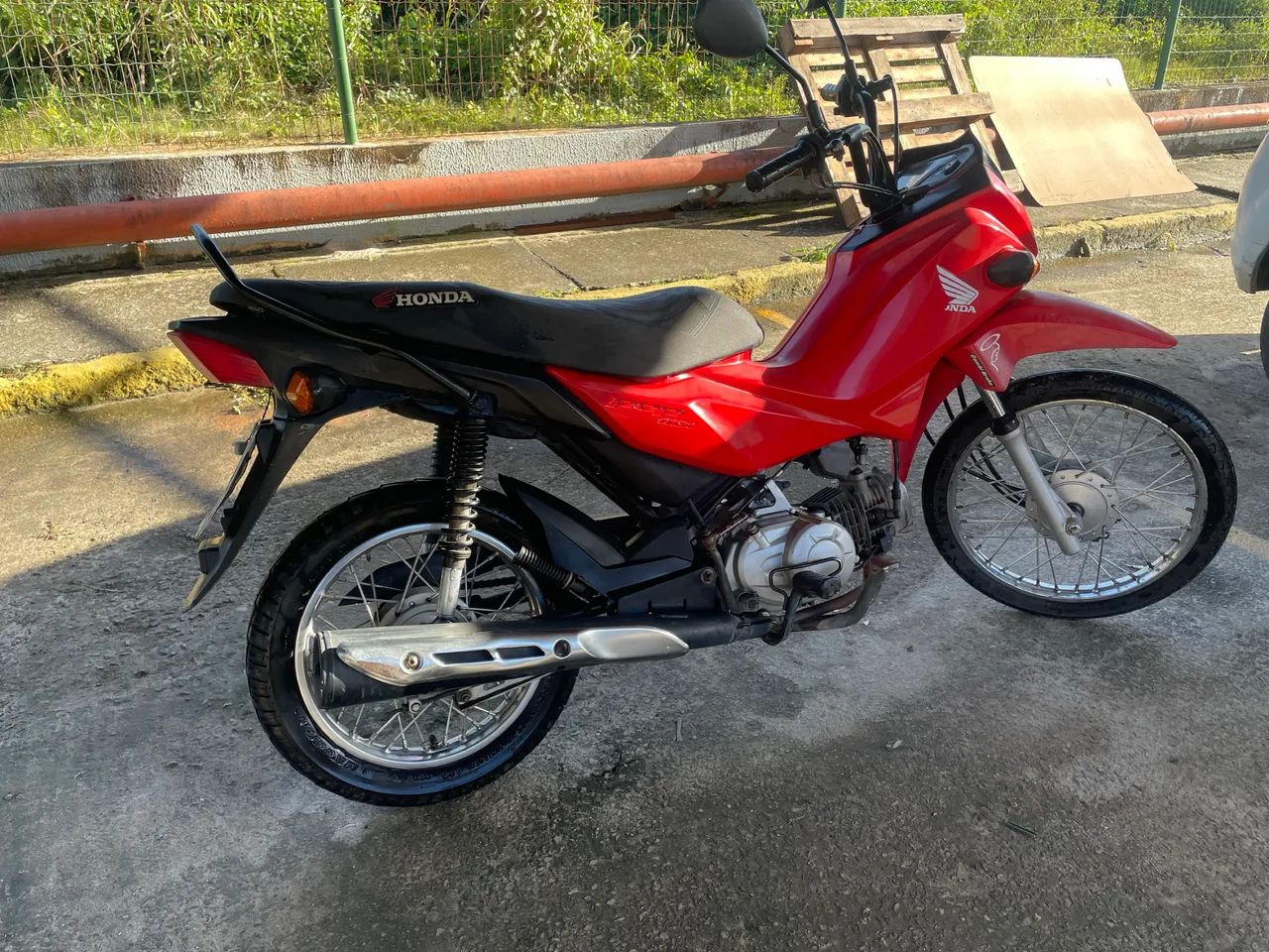 Vendo pop 110 em perfeitos estados