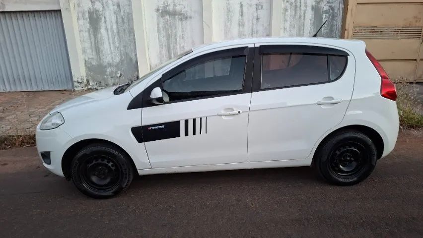 Fiat Palio Attractive 1.0 EVO Fire Flex 8V 5P 2017 - Foto 2