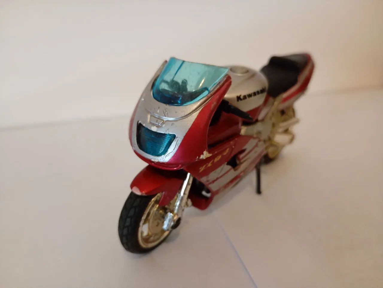 Saico - Miniatura Kawasaki ZX9R Com Detalhes - Hobbies e coleções