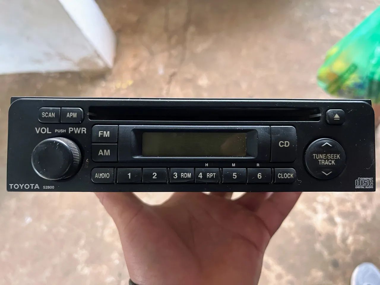 Rádio antigo Toyota 