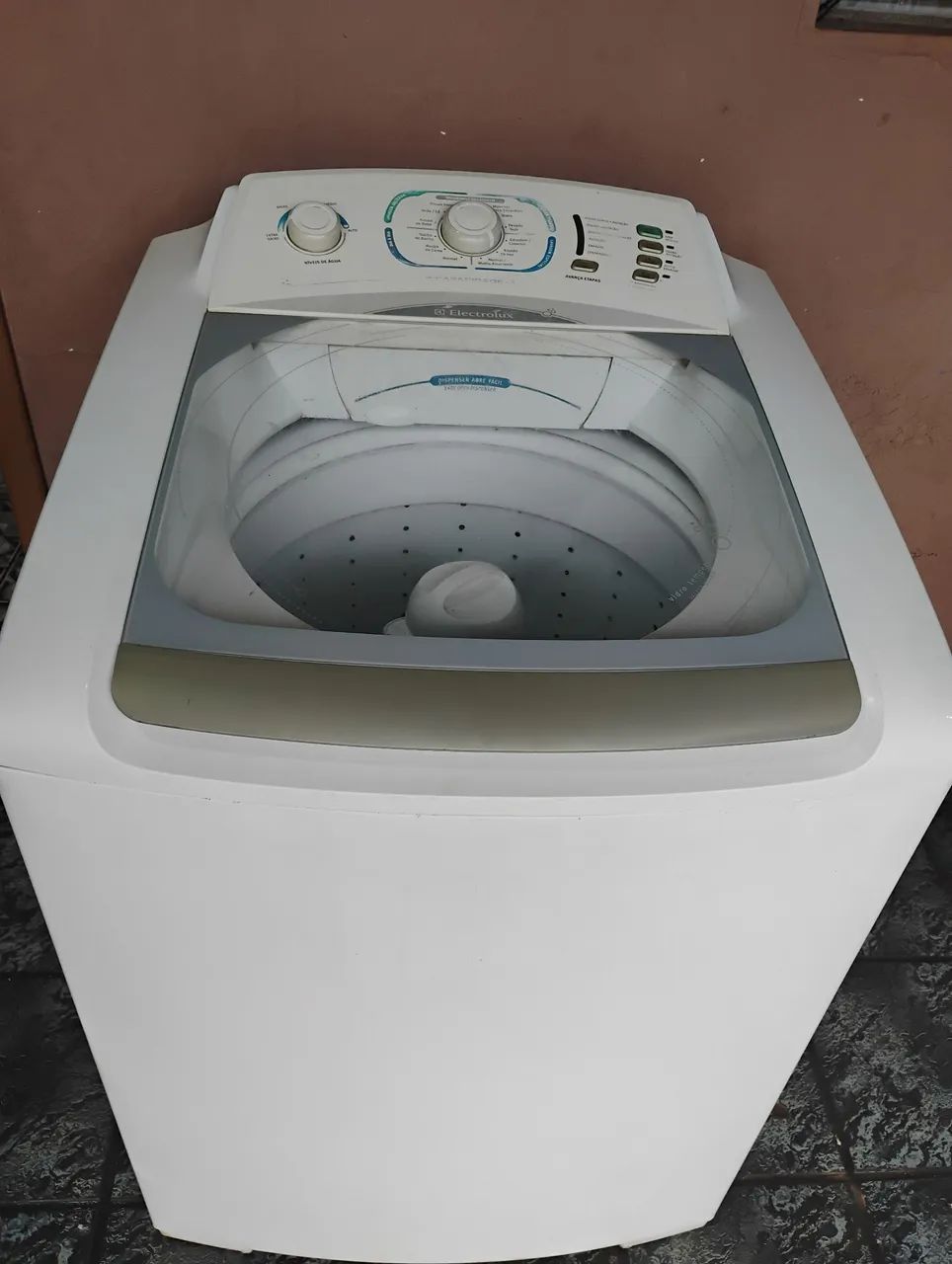 Vendo máquina eletrolux 12 quilos . - Foto 2