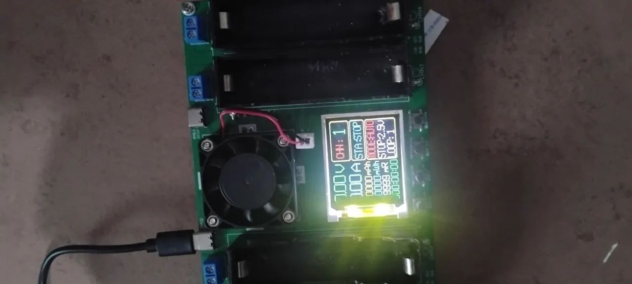 Testador e carregador de células de litio 18650 tipo Arduino  - Foto 4