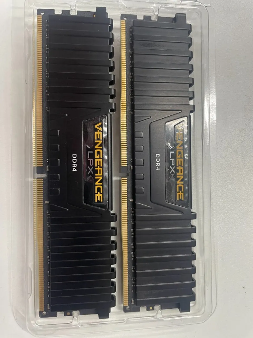 corsair vengeance ddr4 16gb