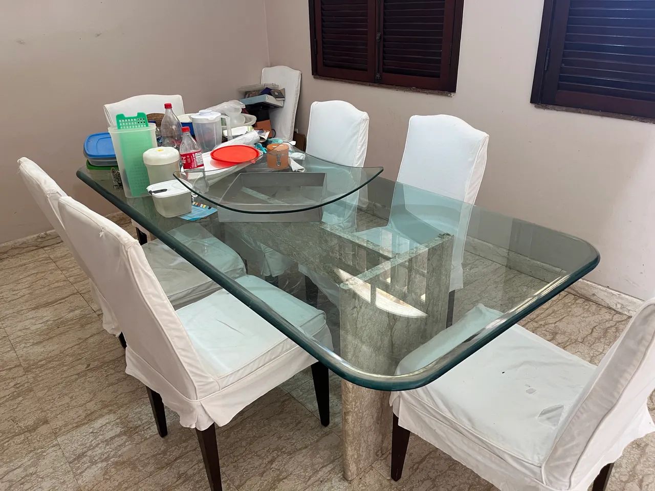 Oportunidade! Mesa jantar com 6 cadeiras! Excelente!