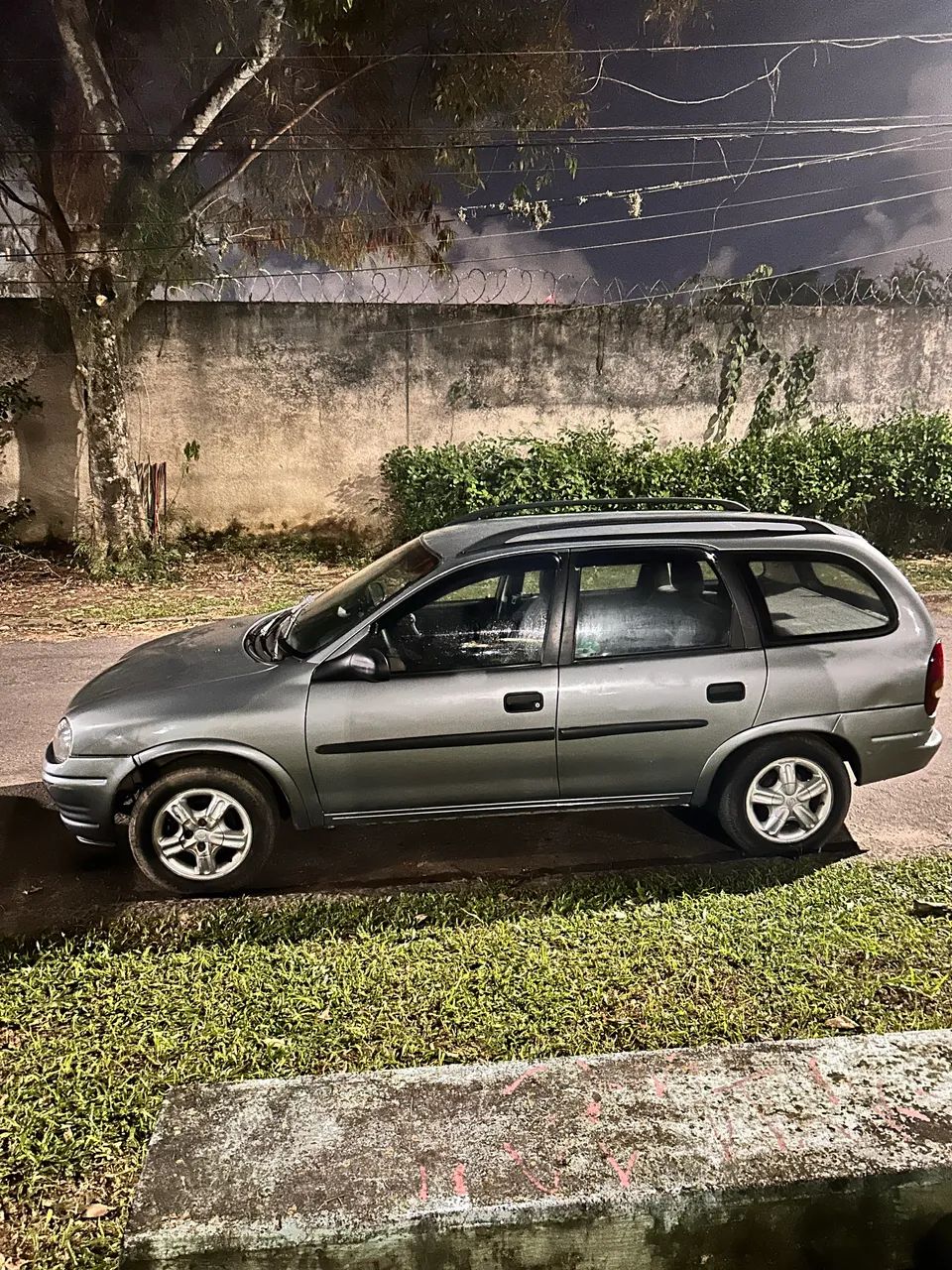 Chevrolet Corsa Wagon GL 1.6 MPFI 4P 1998