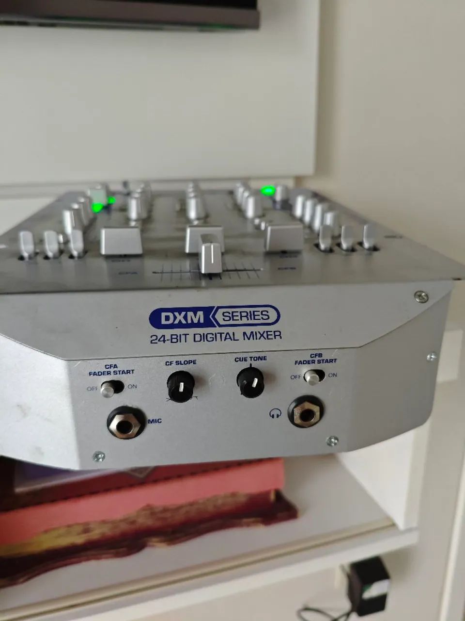 Mixer dj numark dxm9  - Foto 3