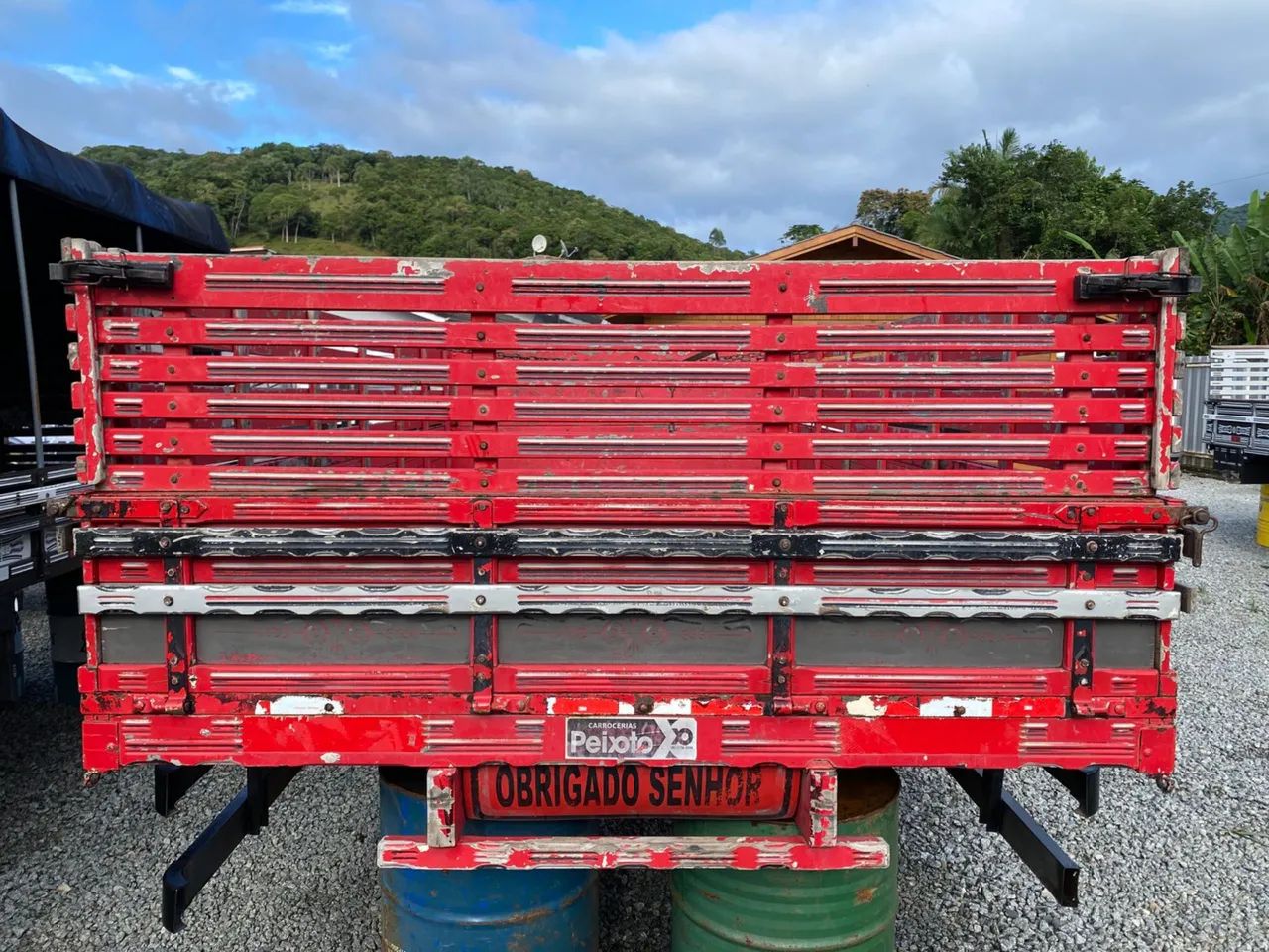 Carroceria de Madeira 4.30 Metros Grade Alta de F-4000 2019 - Foto 14