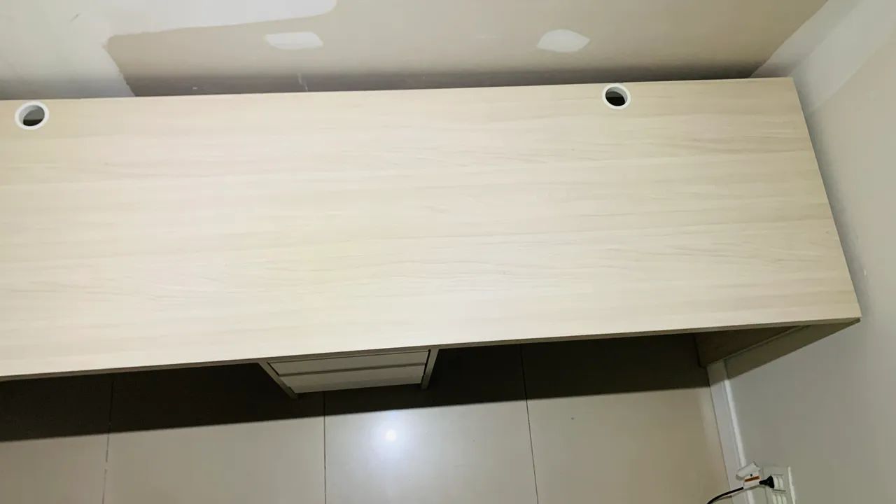 Mesa com gaveta  - Foto 2