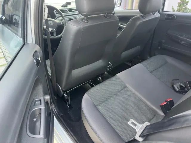 Aluguel Volkswagen Voyage prata com manutenção inclusa - Foto 5